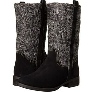 Sbicca black suede boots size 7